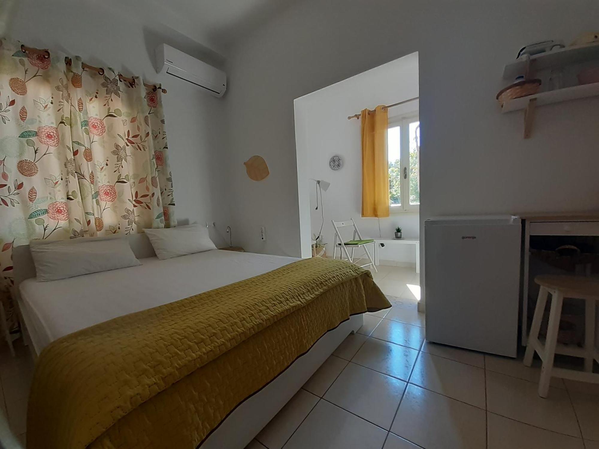 Kampos Rooms Paleochora Buitenkant foto